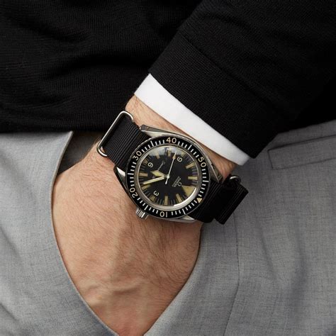 omega seamaster 300 second hand